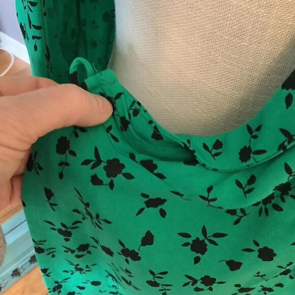 ASOS Chic Green Floral Wrap Dress for Women - Picture 4 of 8
